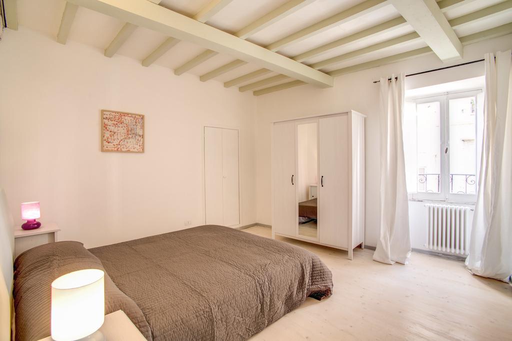 Three Bedroom Apartment Campo dei Fiori Rome Kamer foto