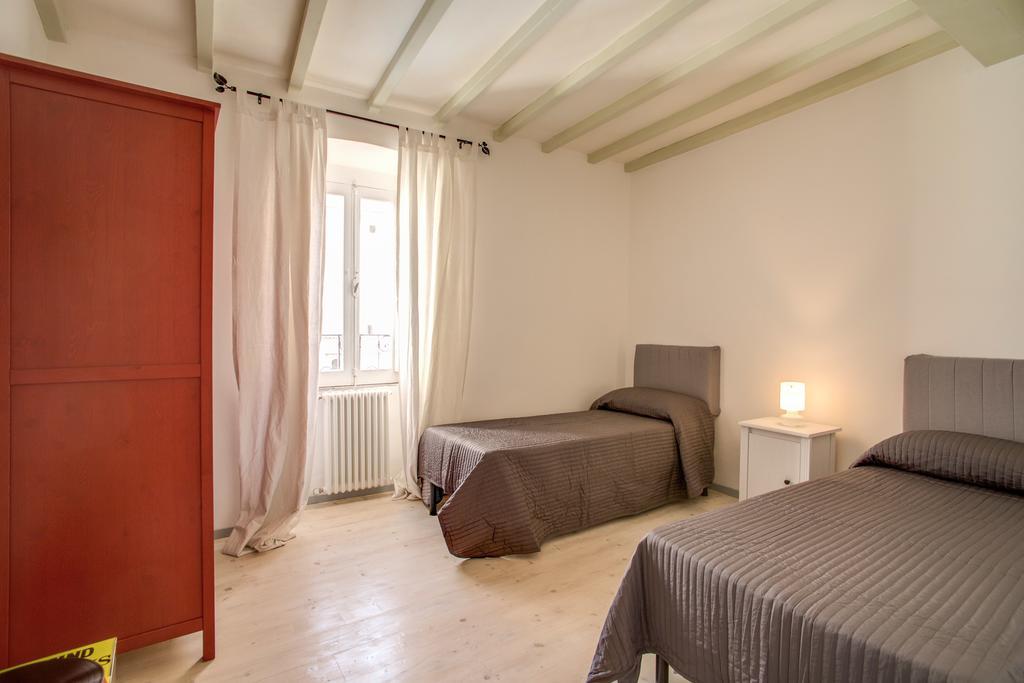 Three Bedroom Apartment Campo dei Fiori Rome Kamer foto